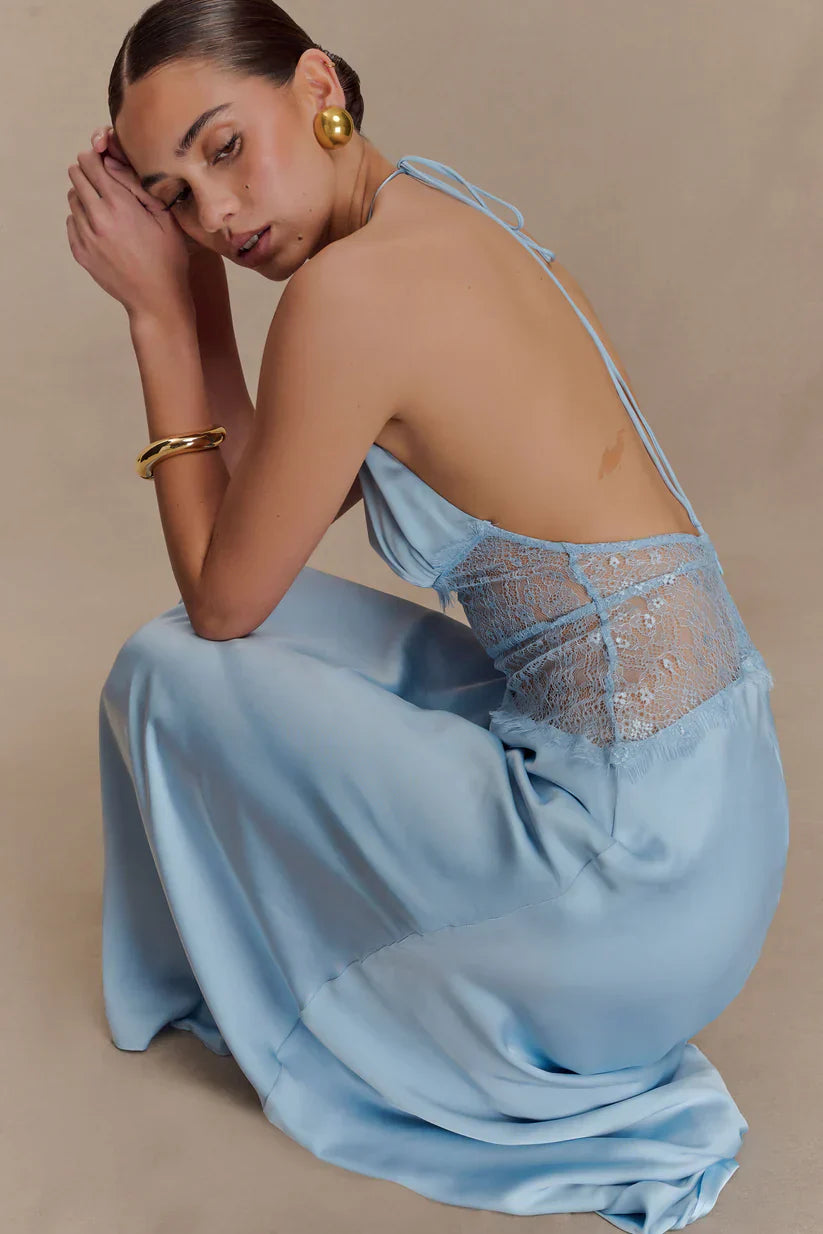 Sukienka maxi Elara Satin Lace