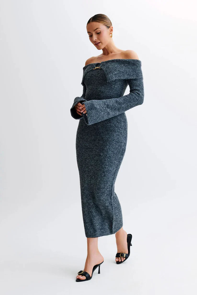 Sukienka midi Off-Shoulder Fluffy Knit